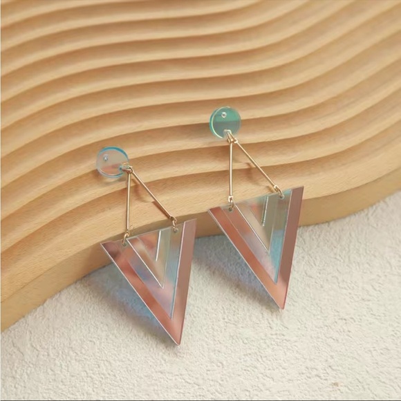 Iridescent Modern Geo Earrings - Picture 3 of 3
